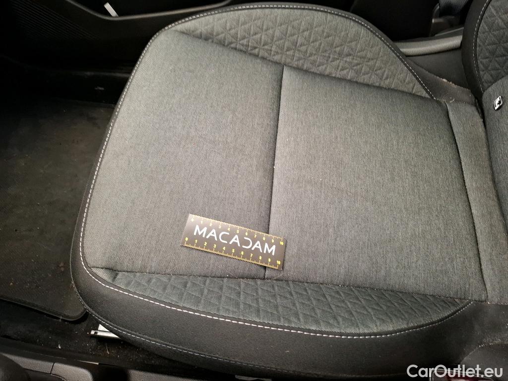  Renault  Captur RENAULT  / 2019 / 5P / SUV evolution E-Tech hybride 145 #7