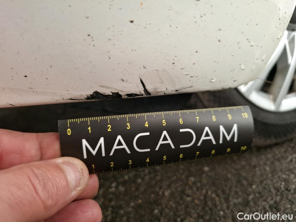  Fiat  500 FIAT   2015  3P  Berline Hybrid 10 BSG 70 ch Dolcevita #4