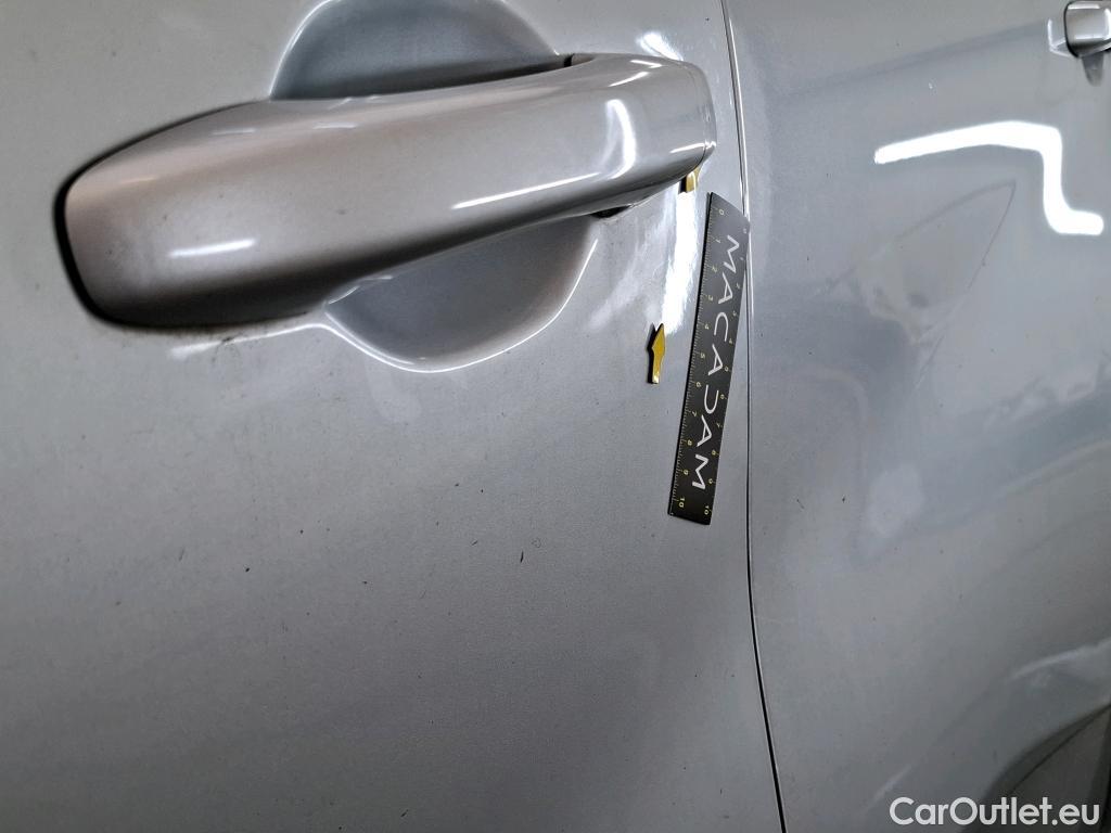  Renault  Captur RENAULT  / 2019 / 5P / SUV evolution E-Tech hybride 145 #2