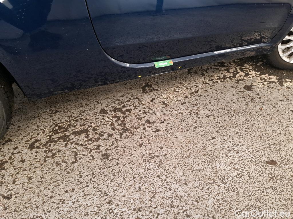  Fiat  500 FIAT   2015  3P  Berline Hybrid 10 BSG 70 ch Dolcevita #3