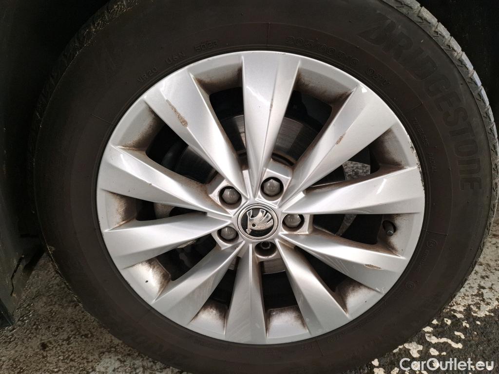  Skoda  KAMIQ SKODA  / 2019 / 5P / SUV 1.6 TDI 116ch DSG7 Business #34