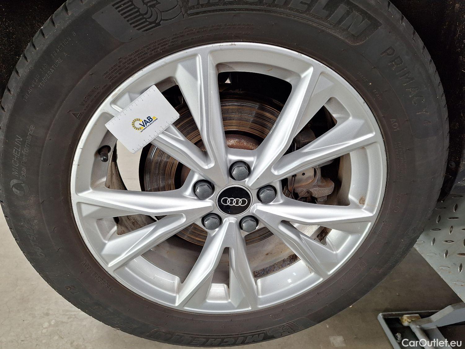  Audi  Q3 Audi,  SB '19 PHEV, Audi  Sportback 45 TFSI e S tronic S Line 5d #9