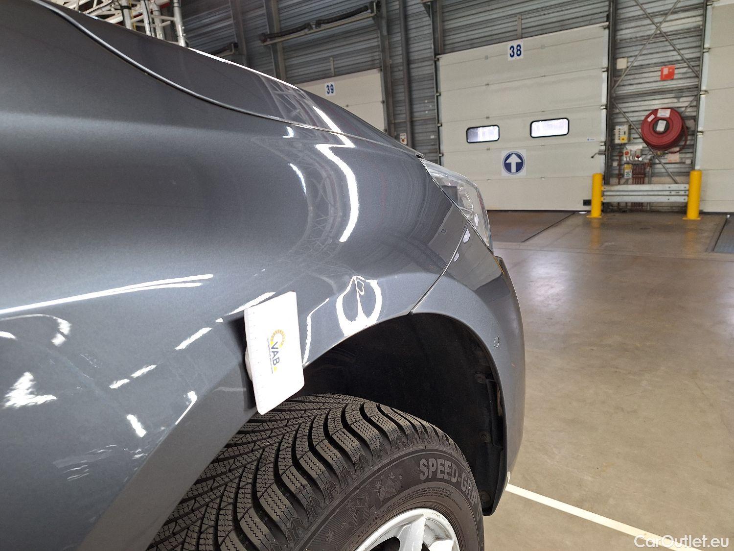  Bmw  Serie 2 BMW, 2-serie Act.Tour '18, BMW 2 Reeks Active Tourer 218i (100kW) 5d #11