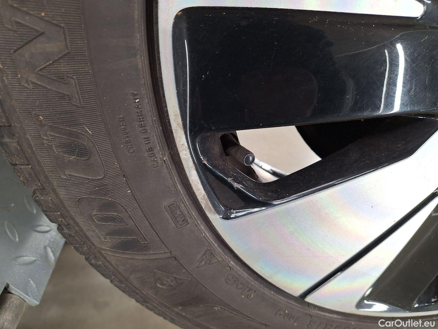  Volvo  XC 40 Volvo, XC40 '17, Volvo XC40 T5 Recharge Geartronic Inscription Expr #19