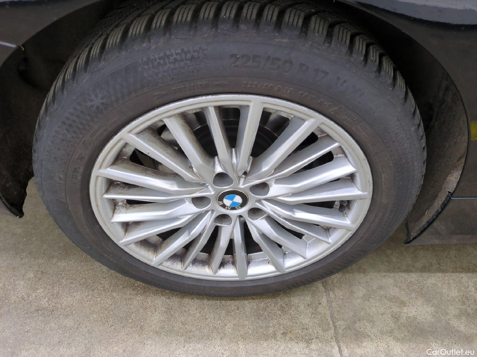  Bmw  Serie 3 BMW Série 3 Berline / 2018 / 4P / Berline 320d 190ch Luxury BVA8 #7