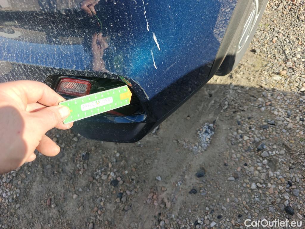  KIA  Niro KIA  / 2019 / 5P / crossover 1.6 GDi HEV 104kW (141CV) Drive #32