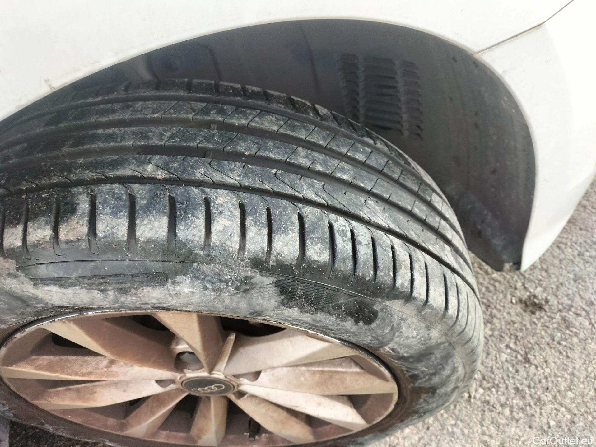  Audi  A3 AUDI  / 2020 / 5P / berlina con portón Sportback 30 TFSI 81kW (110CV) S tronic #3