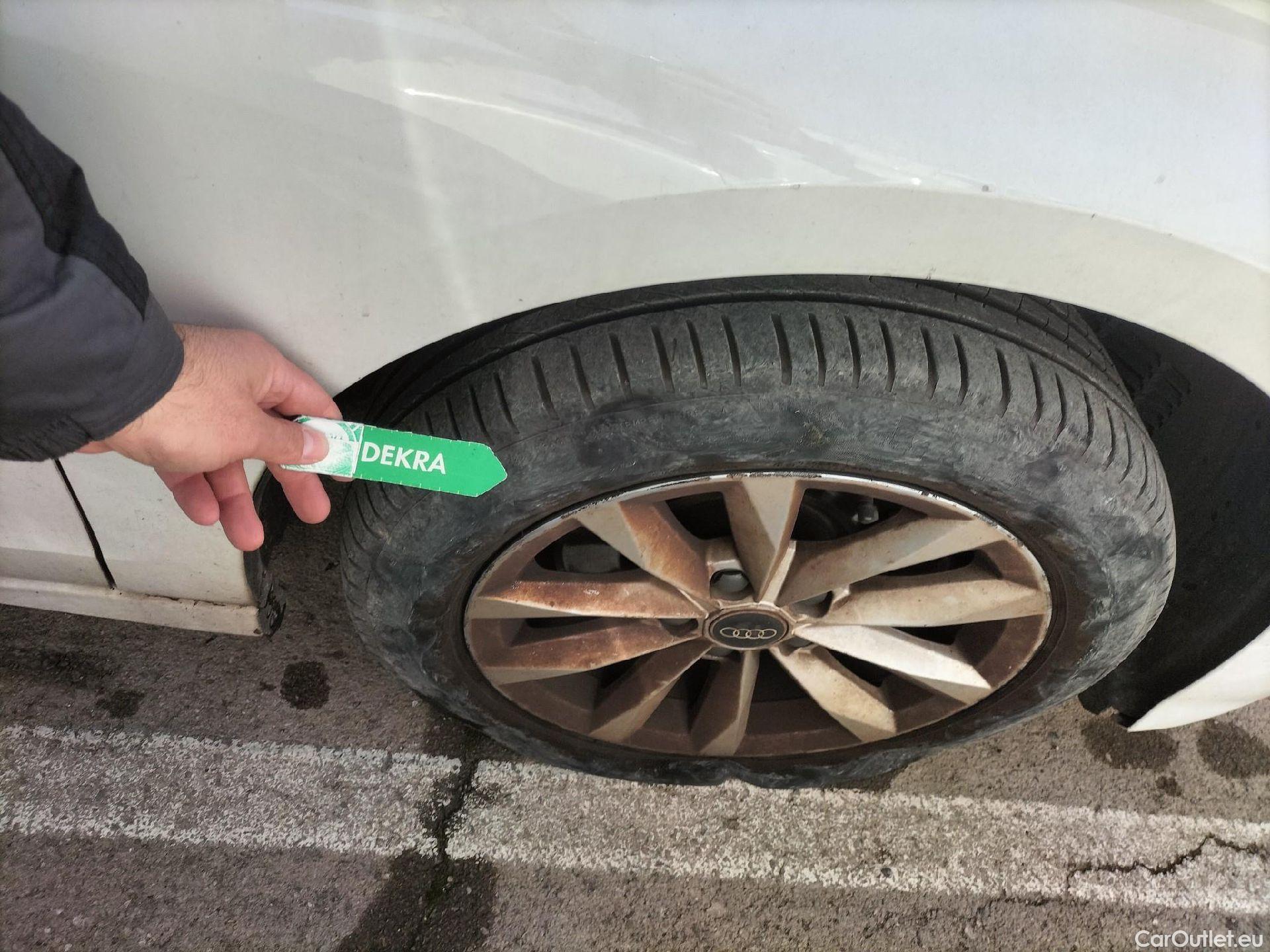  Audi  A3 AUDI  / 2020 / 5P / berlina con portón Sportback 30 TFSI 81kW (110CV) S tronic #56