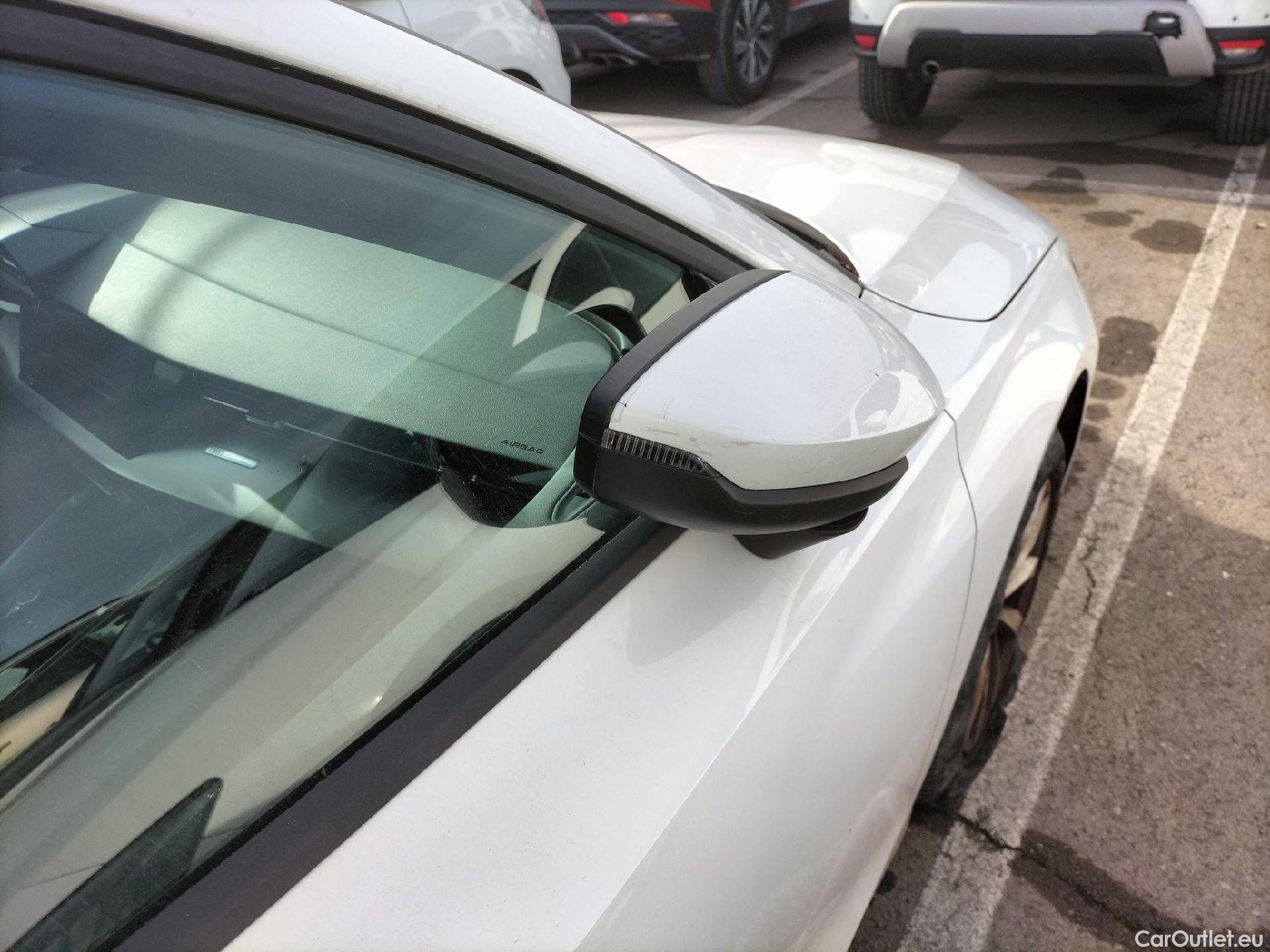  Audi  A3 AUDI  / 2020 / 5P / berlina con portón Sportback 30 TFSI 81kW (110CV) S tronic #51