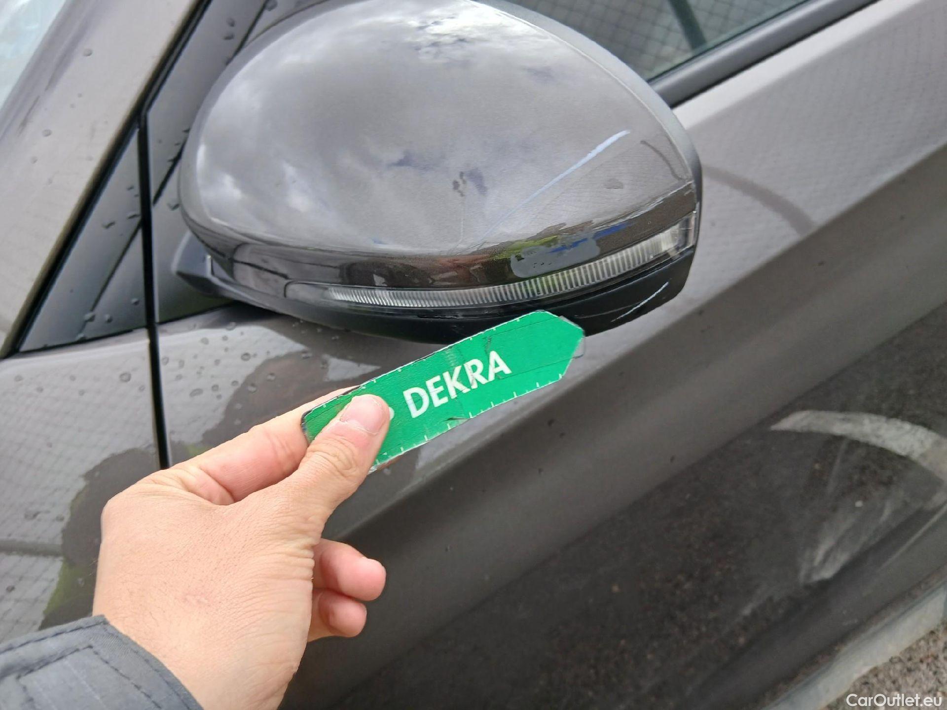  Hyundai  Tucson HYUNDAI  / 2018 / 5P / todoterreno 1.6 CRDI 85kW (116CV) 48V SLE 4X2(SP)(SL) #22