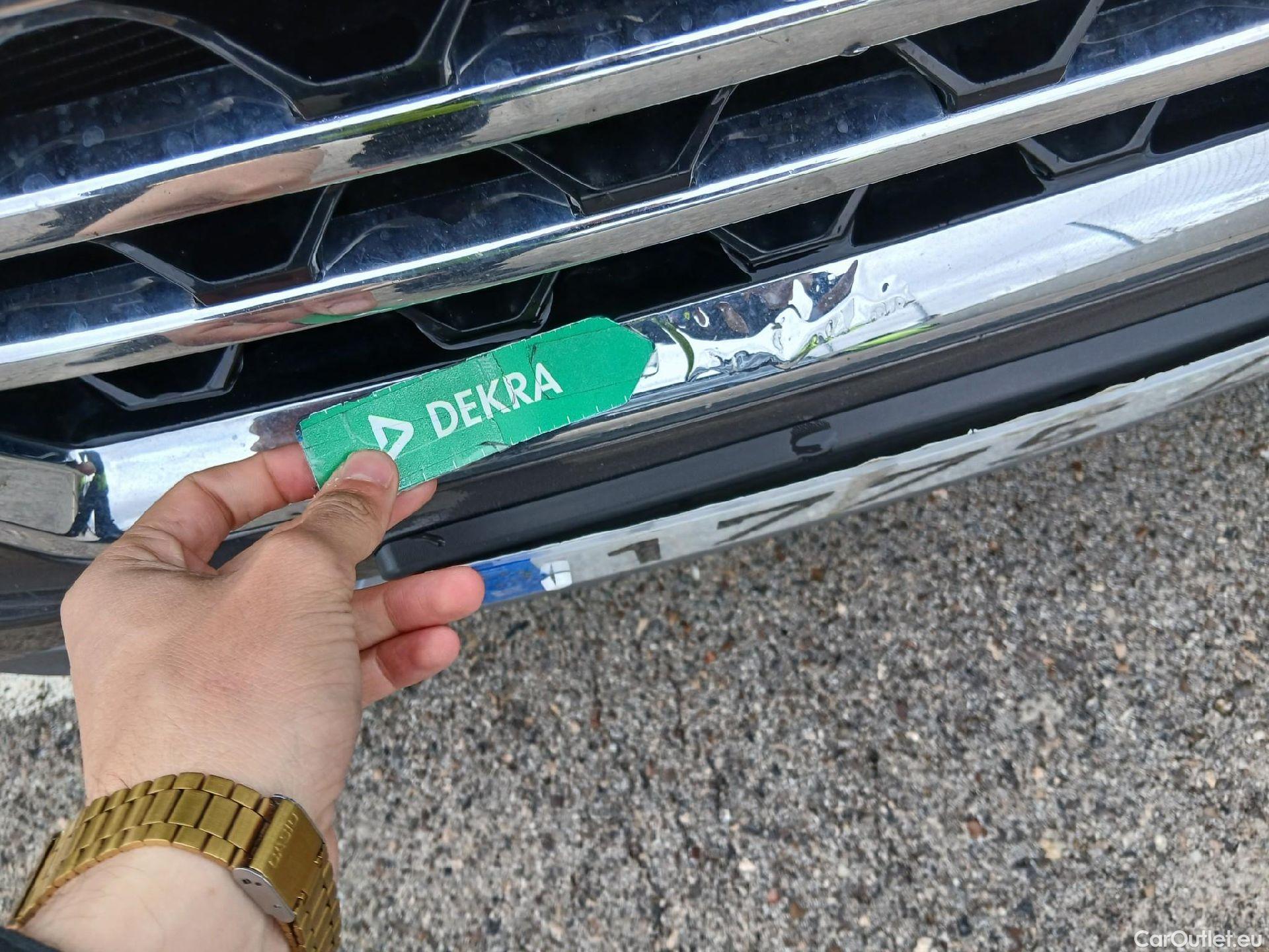  Hyundai  Tucson HYUNDAI  / 2018 / 5P / todoterreno 1.6 CRDI 85kW (116CV) 48V SLE 4X2(SP)(SL) #11