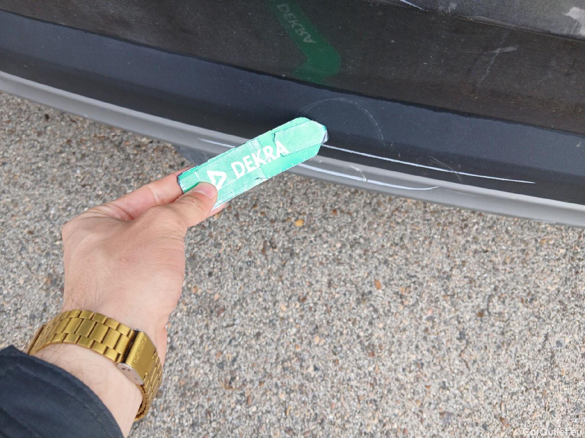  Hyundai  Tucson HYUNDAI  / 2018 / 5P / todoterreno 1.6 CRDI 85kW (116CV) 48V SLE 4X2(SP)(SL) #32