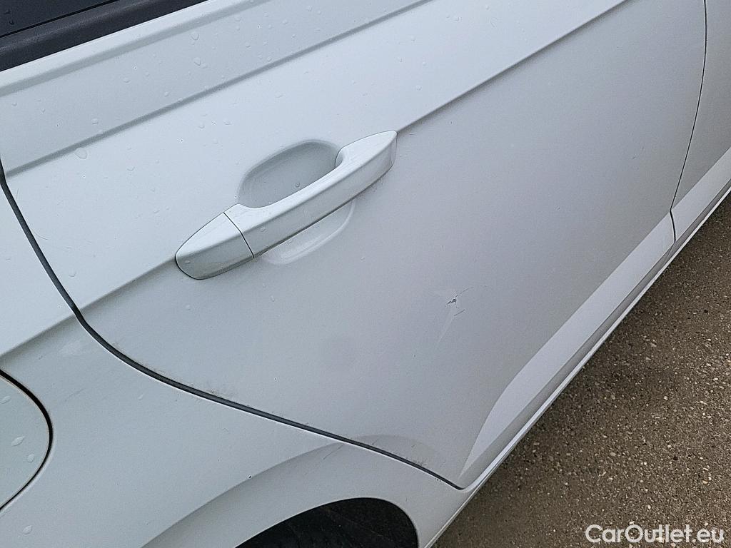  Volkswagen  Polo VOLKSWAGEN  / 2021 / 5P / berlina con portón Life 1.0 TSI 70kW (95CV) #11