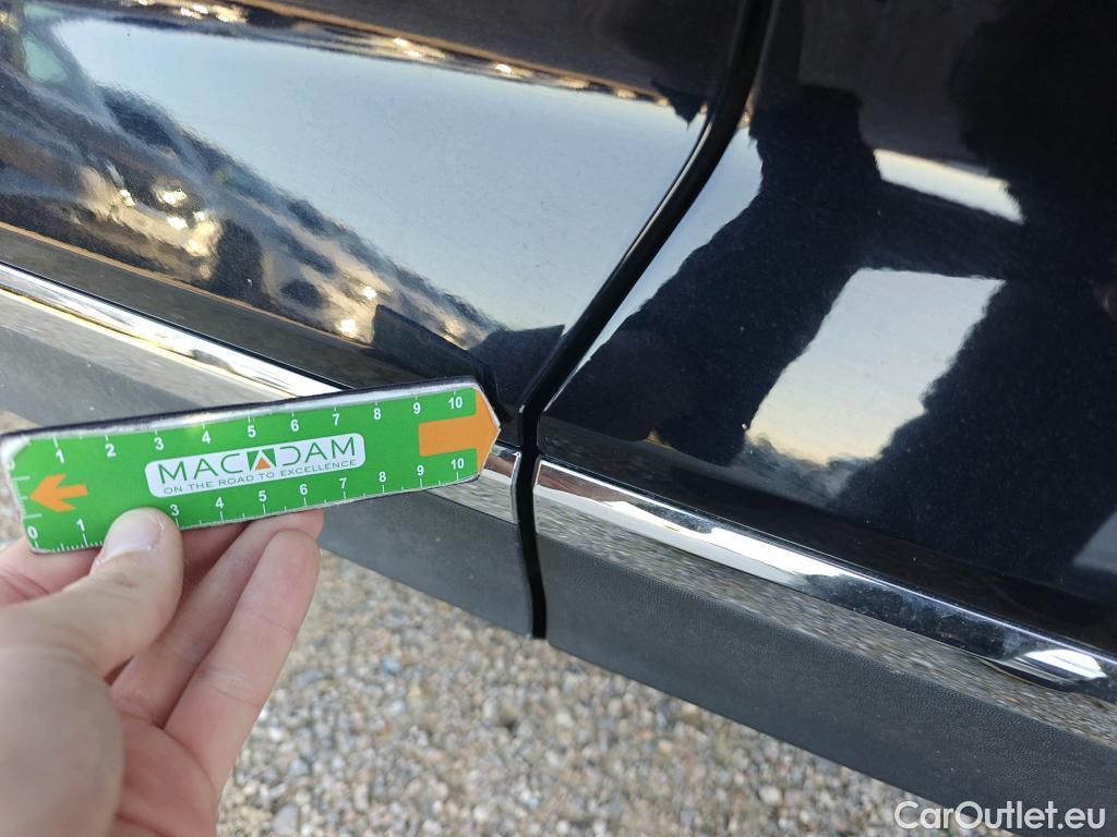  Volkswagen  T-ROC VOLKSWAGEN  / 2017 / 5P / todoterreno Sport 2.0 TDI 110kW (150CV) DSG #56