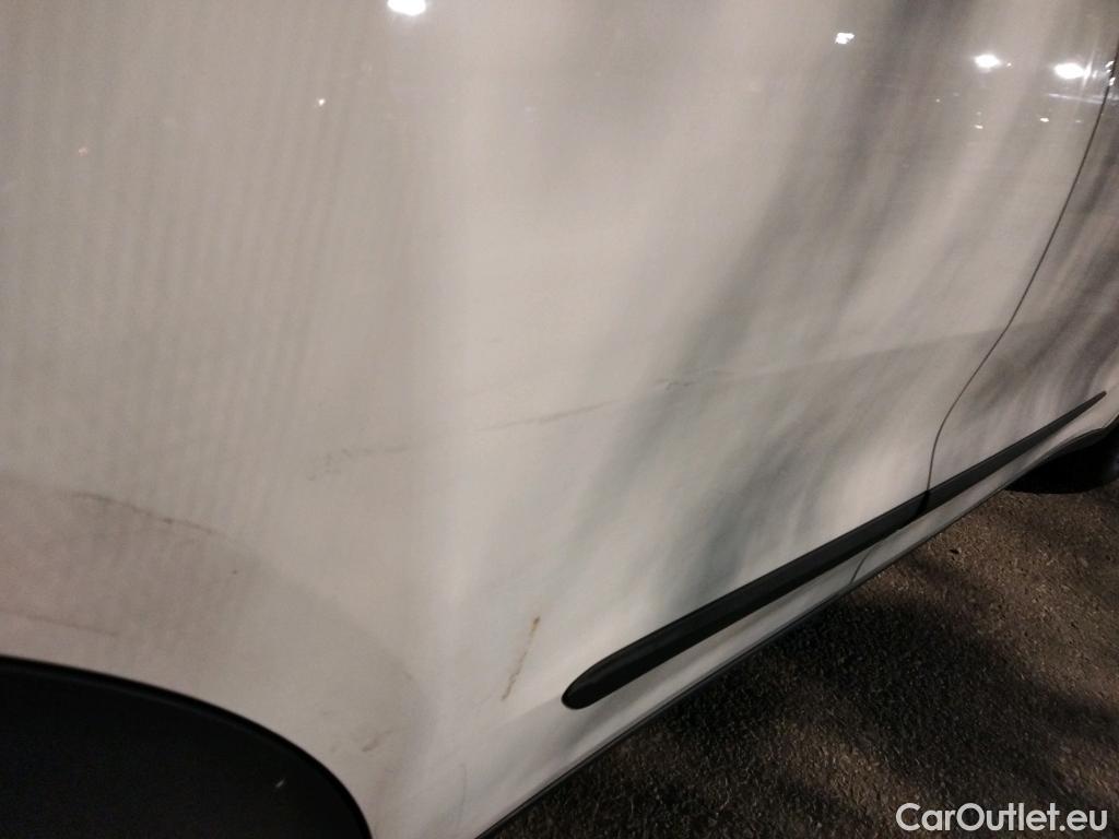  KIA  Niro KIA  / 2019 / 5P / crossover 1.6 GDi HEV 104kW (141CV) Drive #16