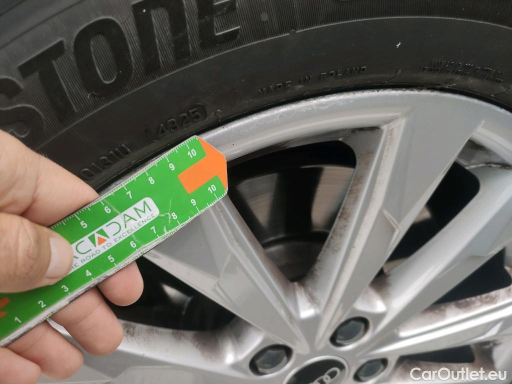  Audi  Q3 AUDI  / 2018 / 5P / todoterreno 45 TFSI e 180kW S tronic Advanced #14