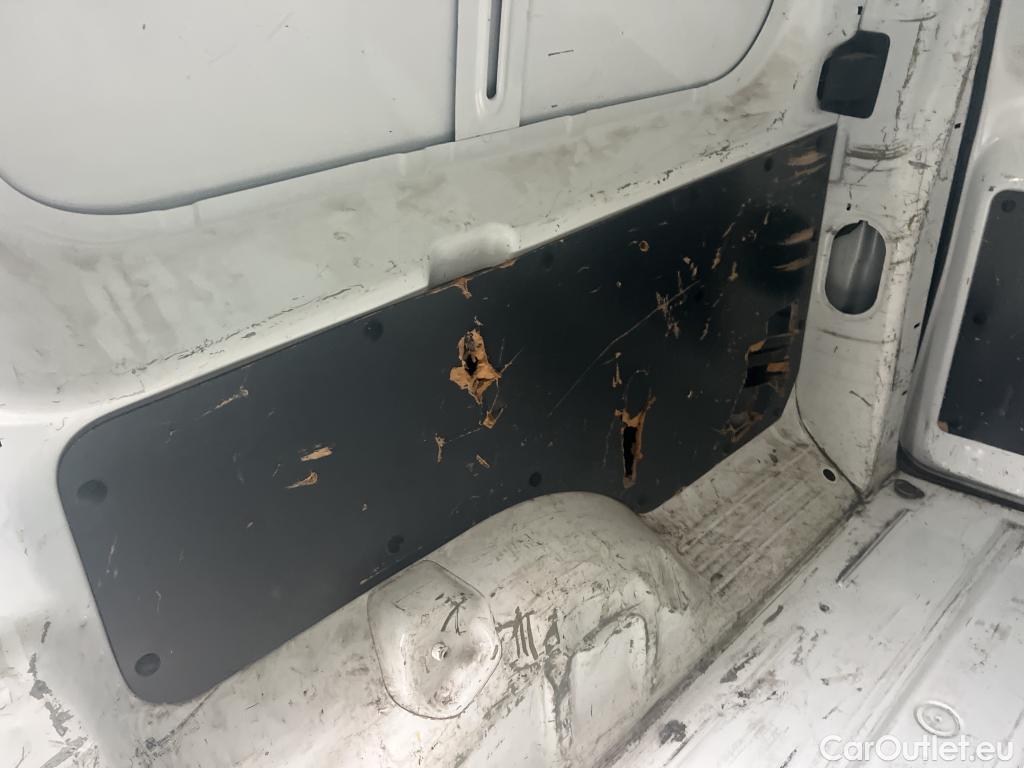  Opel  Vivaro OPEL  / 2019 / 4P / furgón 2.0 Diésel 88kW (120CV) L Inc. Select #35