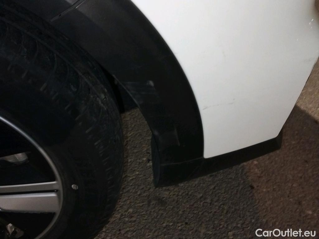  KIA  Niro KIA  / 2019 / 5P / crossover 1.6 GDi HEV 104kW (141CV) Drive #9