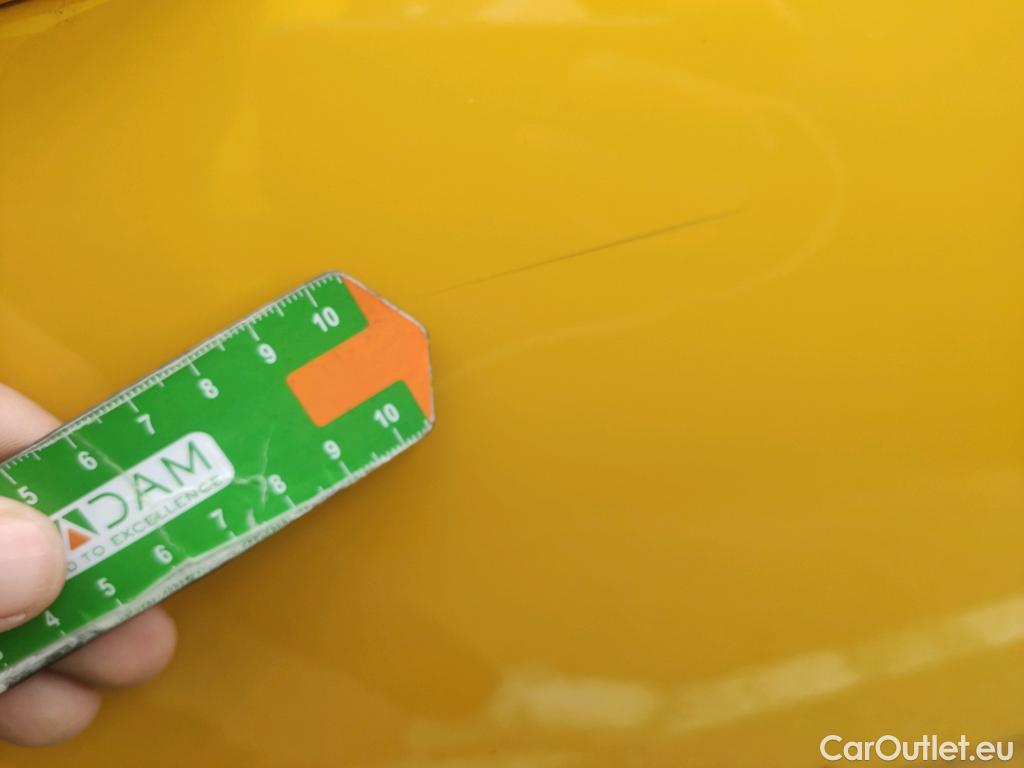  KIA  STONIC KIA  / 2017 / 5P / todoterreno 1.0 T-GDi 88kW (120CV) MHEV iMT Drive #4