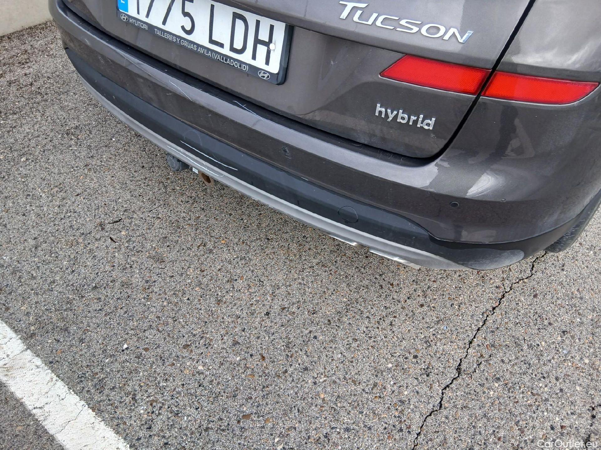  Hyundai  Tucson HYUNDAI  / 2018 / 5P / todoterreno 1.6 CRDI 85kW (116CV) 48V SLE 4X2(SP)(SL) #33