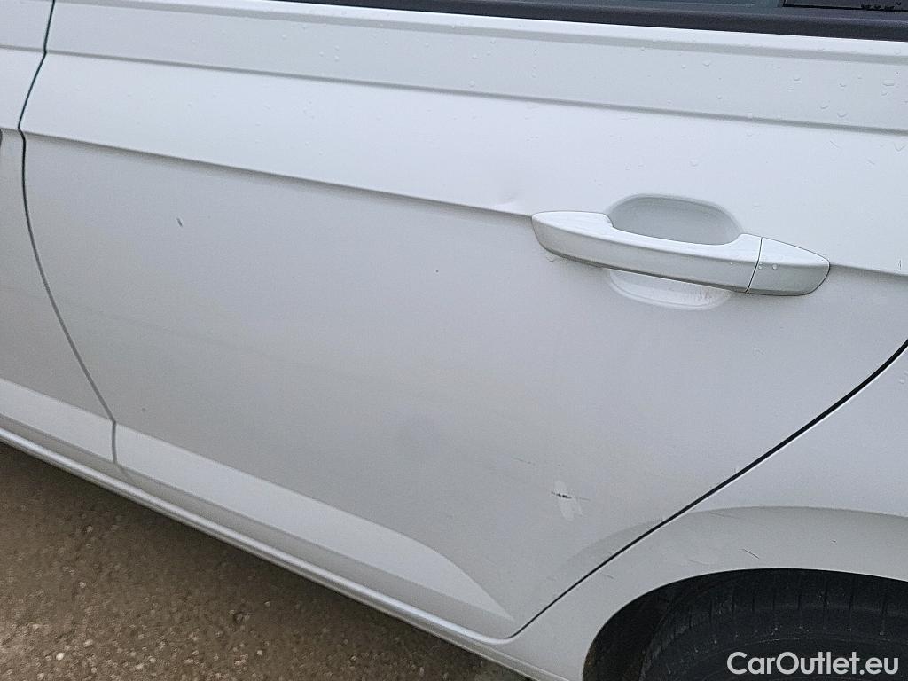  Volkswagen  Polo VOLKSWAGEN  / 2021 / 5P / berlina con portón Life 1.0 TSI 70kW (95CV) #13