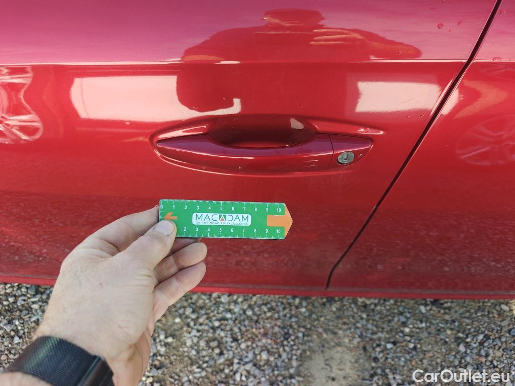  Peugeot  508 PEUGEOT  / 2018 / 5P / familiar SW Allure Pack BlueHDi 130 S&S EAT8 #27