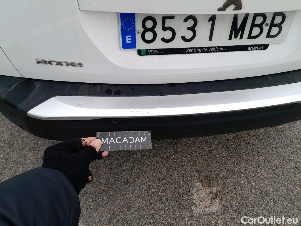  Peugeot  2008 PEUGEOT  / 2019 / 5P / todoterreno Active BlueHDI 81kW (110CV) #16