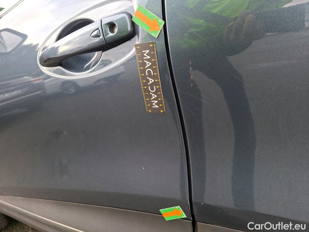  Renault  Kadjar RENAULT  / 2018 / 5P / Crossover Business TCe 140 EDC FAP - 21 #38