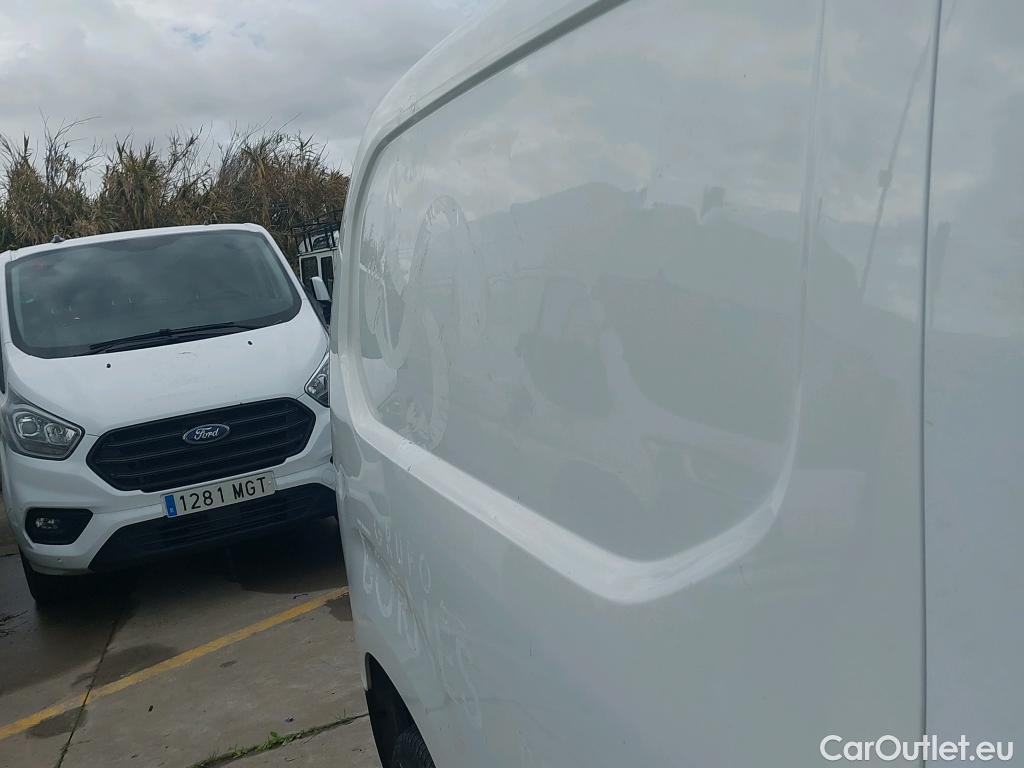  Opel  Combo OPEL  / 2018 / 3P / furgón derivado de turismo 1.5 TD 75kW (100CV) Express L H1 1000kg #3