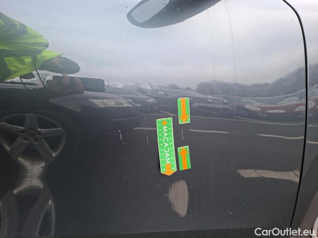  Renault  Kadjar RENAULT  / 2018 / 5P / Crossover Business TCe 140 EDC FAP - 21 #18