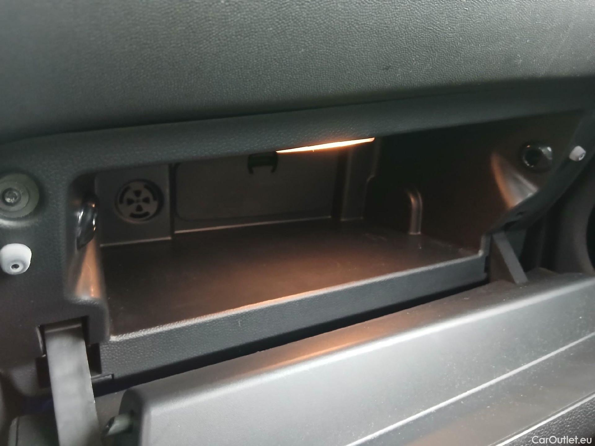  Mini  Cooper MINI MINI / 2021 / 5P / berlina con portón  5 PUERTAS #1