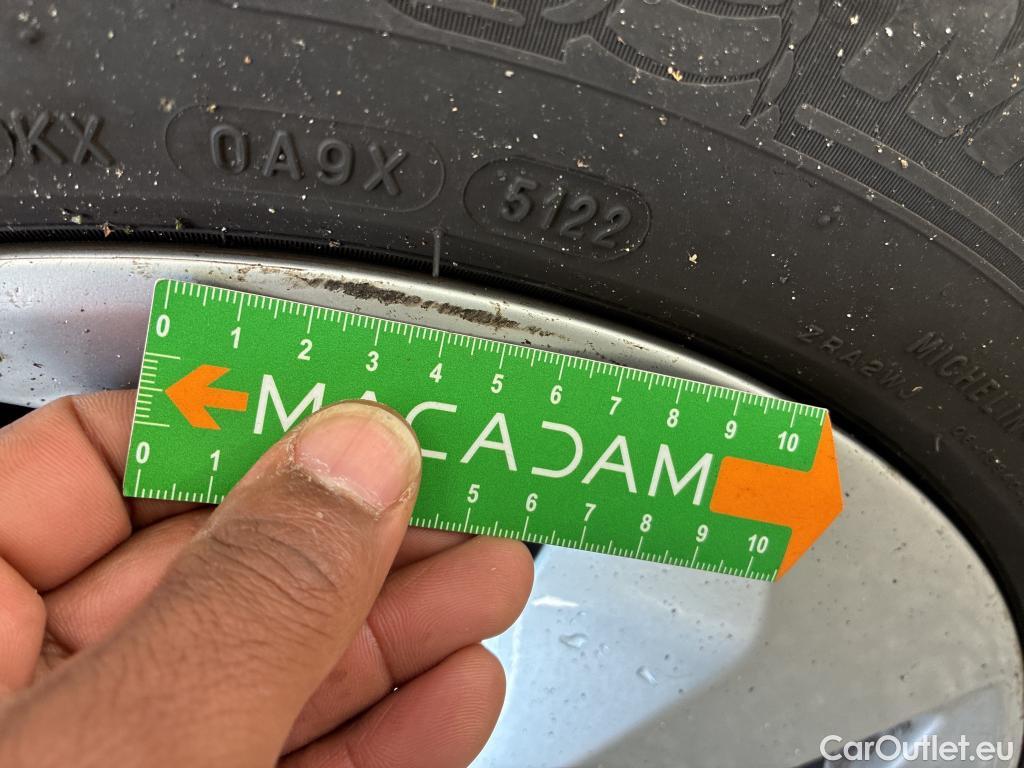  Nissan  Qashqai NISSAN  / 2017 / 5P / Crossover 1.5 DCI 115 Business Edition #9