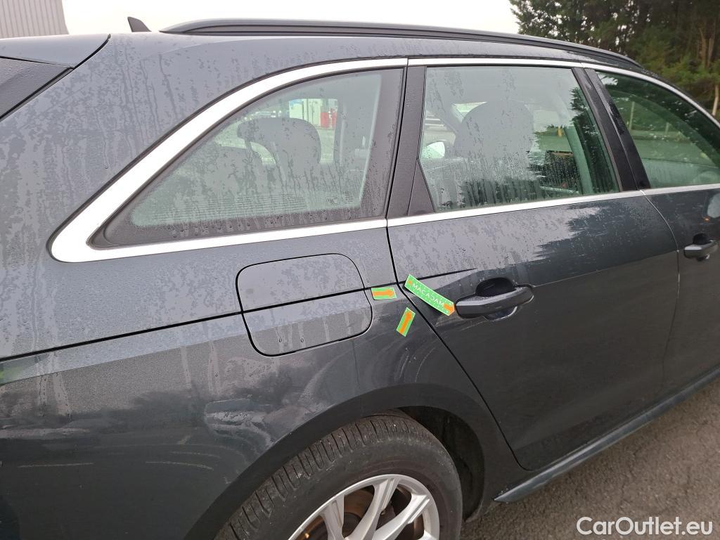  Audi  A4  Avant 30 TDI Business Line 2.0 TDI 135CV BVA7 E6d #32