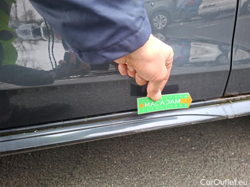  Audi  A4  Avant 30 TDI Business Line 2.0 TDI 135CV BVA7 E6d #19