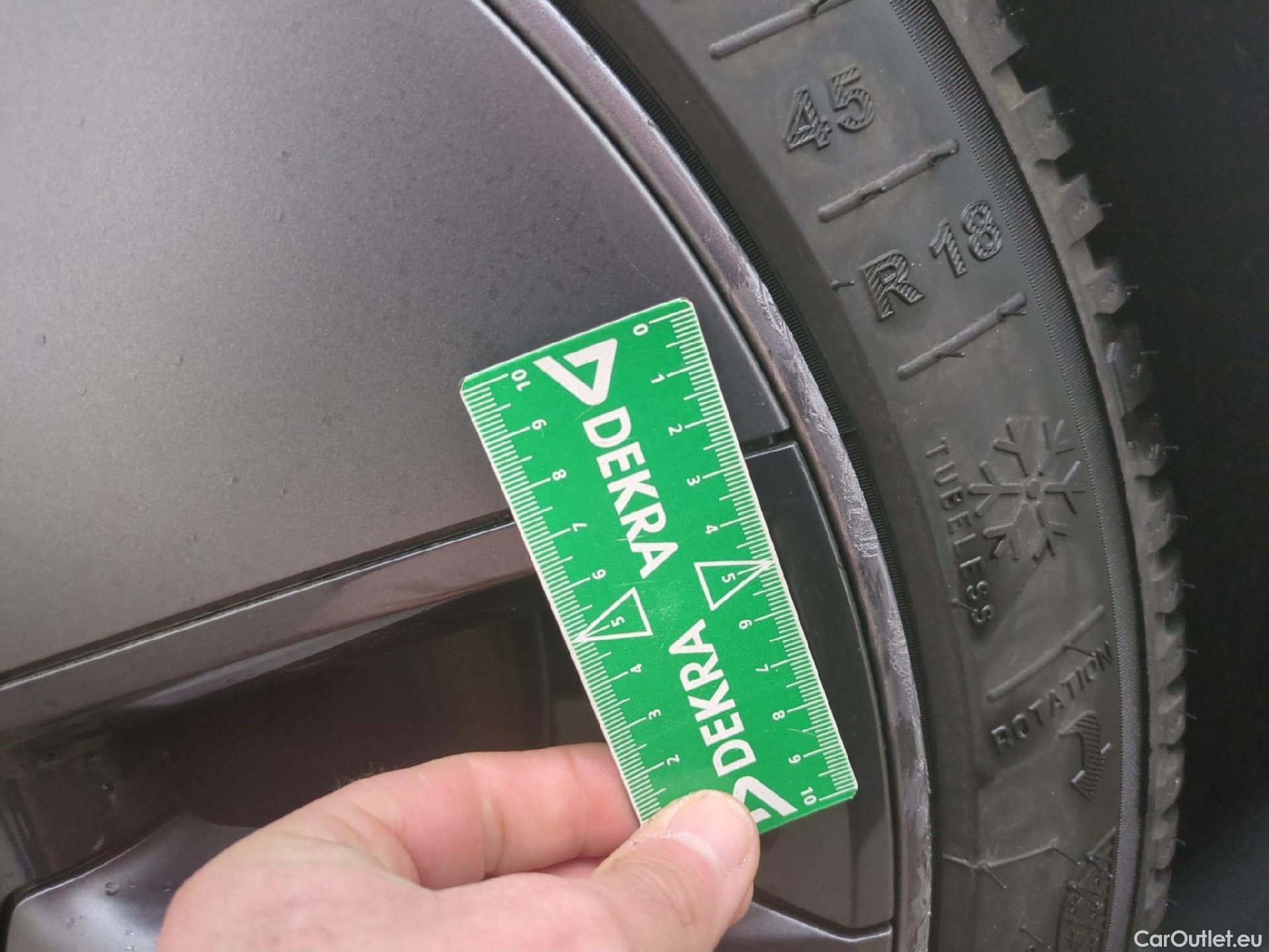  Tesla  Model 3 TESLA  / 2018 / 4P / Berline Grande Autonomie #14