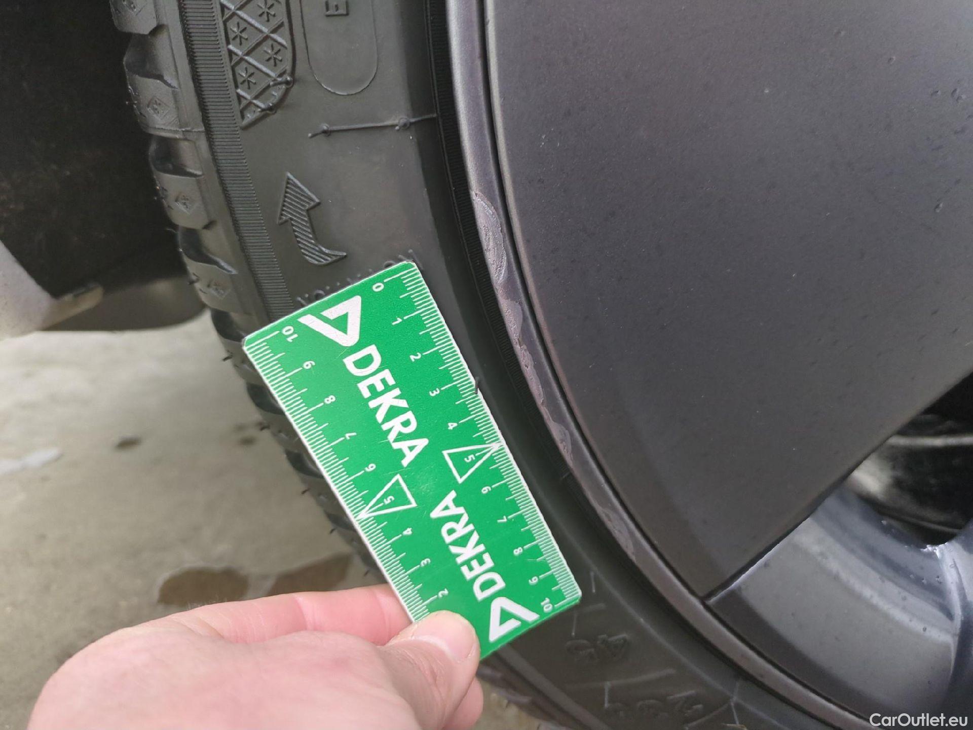  Tesla  Model 3 TESLA  / 2018 / 4P / Berline Grande Autonomie #16