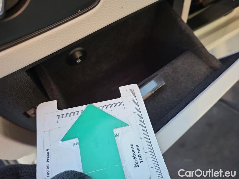  Volkswagen  Passat  Variant (CB5) (2019) Pas.Var.2.0TDI 110 Elegance #9