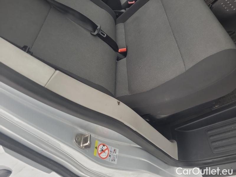  Volkswagen  Transporter T6  (2015) Tra.2.0TDI 75 KR 4d #18