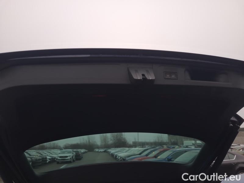  Volkswagen  Passat  Variant (CB5) (2019) Pas.Var.2.0TDI 110 HL AT #22
