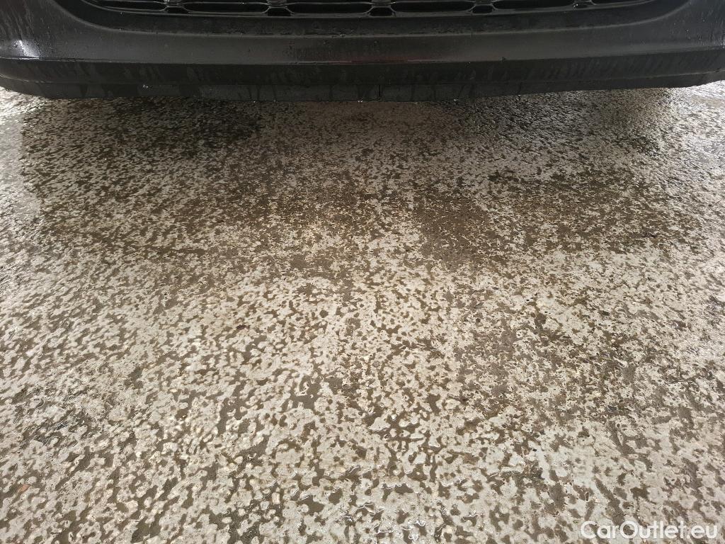  Citroen  C3  Société Feel 1.5 BlueHDI 100CV BVM5 E6dT #8