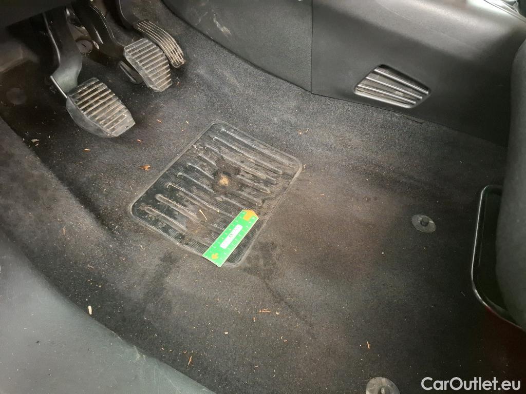  Citroen  C3  Société Feel 1.5 BlueHDI 100CV BVM5 E6dT #1