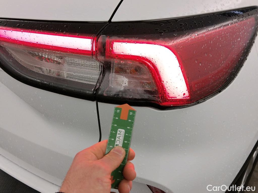  Ford  Kuga FORD  / 2019 / 5P / todoterreno Titanium 1.5T EcoBoost 88kW (120CV) #2