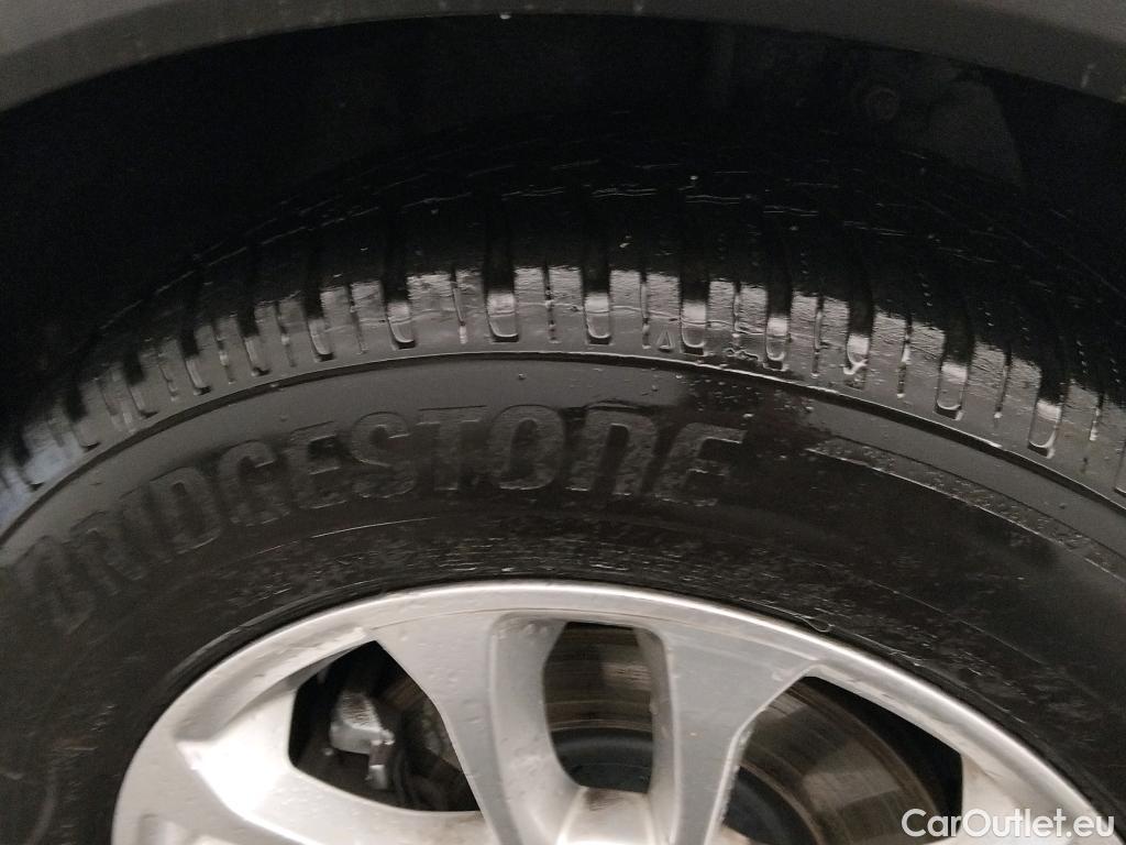  Ford  Kuga FORD  / 2019 / 5P / todoterreno Titanium 1.5T EcoBoost 88kW (120CV) #5