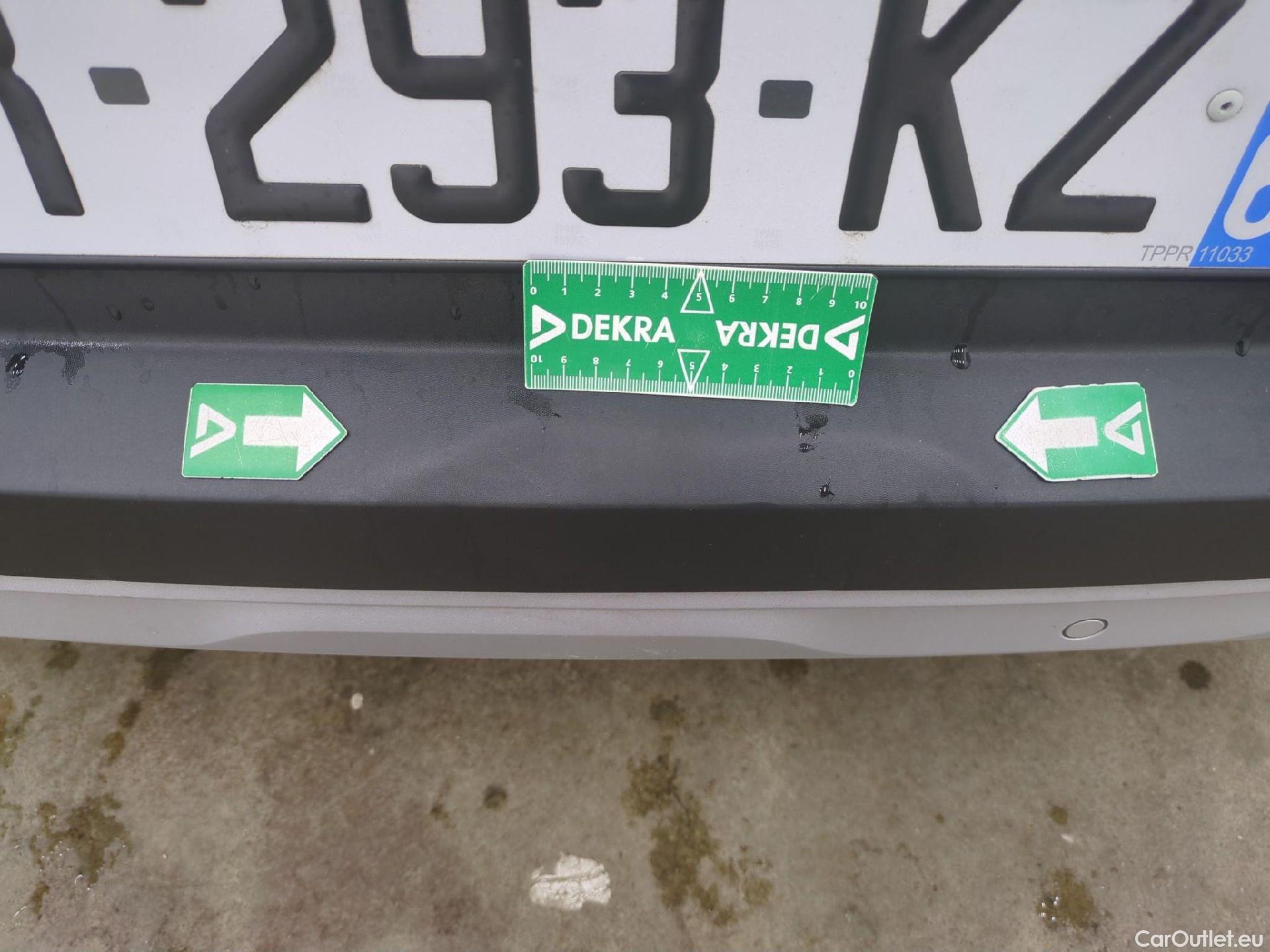  Renault  Captur  II Evolution 1.6 E-TECH Hybrid 145CV BVA6 E6d #8