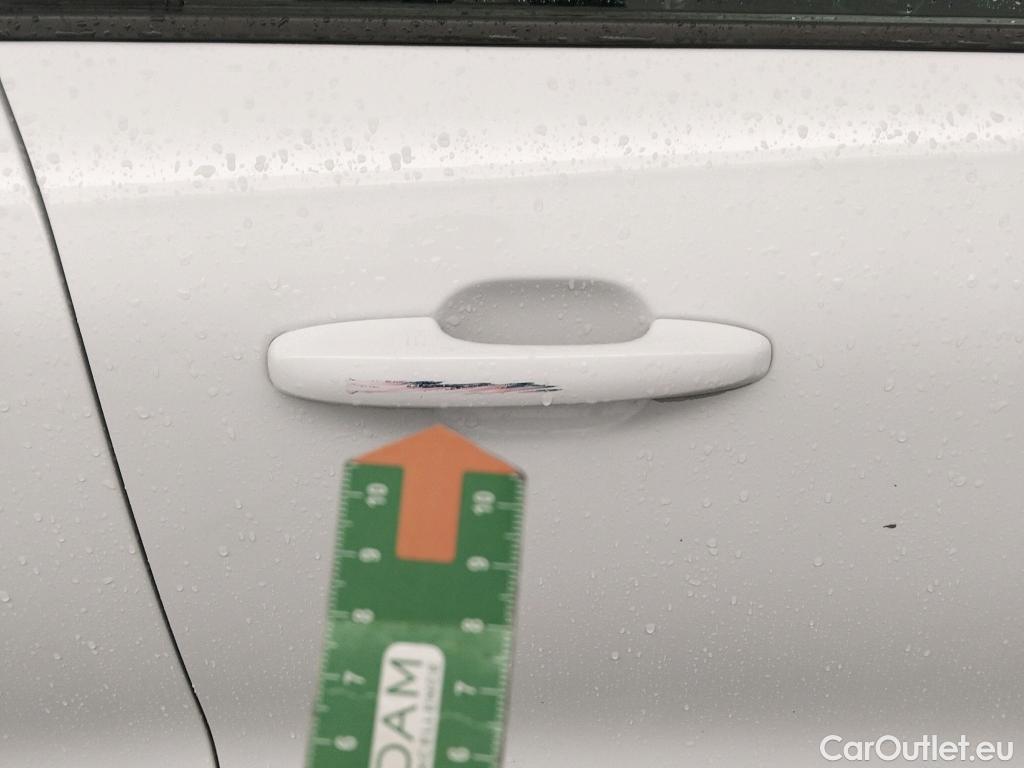  Ford  Kuga FORD  / 2019 / 5P / todoterreno Titanium 1.5T EcoBoost 88kW (120CV) #18