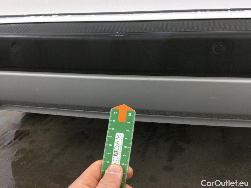  Ford  Kuga FORD  / 2019 / 5P / todoterreno Titanium 1.5T EcoBoost 88kW (120CV) #26