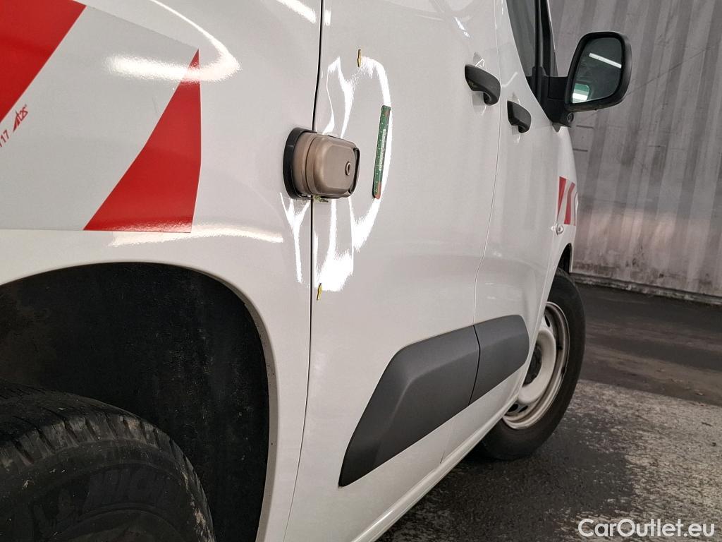  Citroen  Berlingo  Fourgon Worker M 1000 1.2 PureTech 130CV BVA8 E6d #2