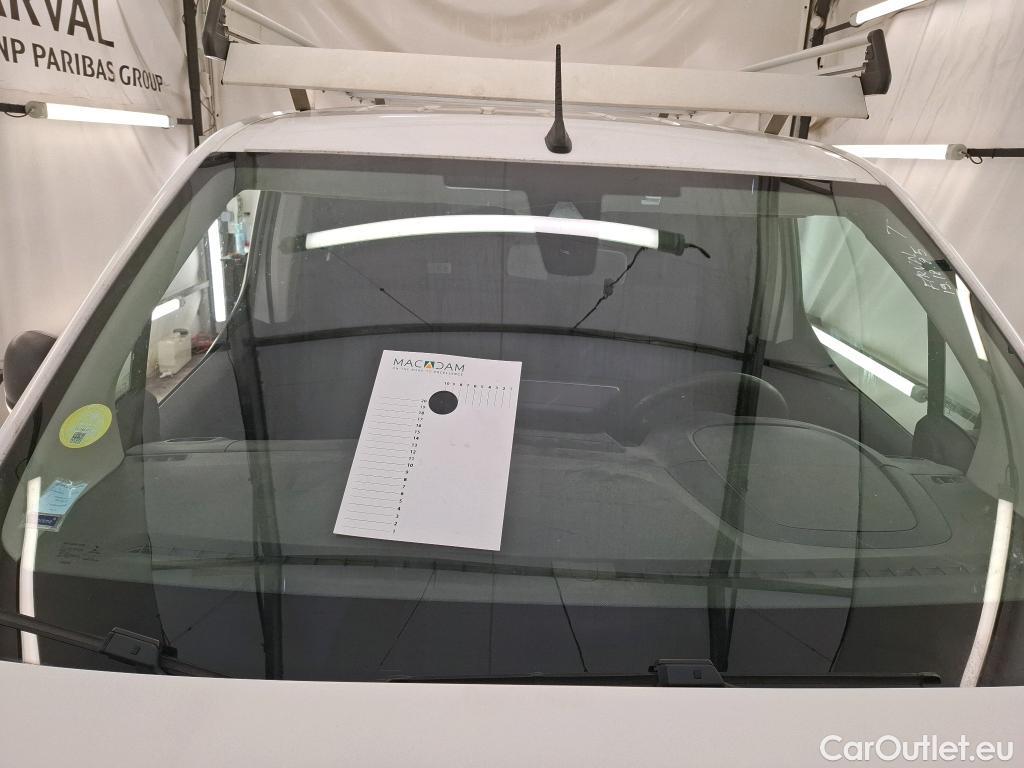  Citroen  Berlingo  Fourgon Club XL 950 1.5 BlueHDi 100CV BVM6 E6d #11