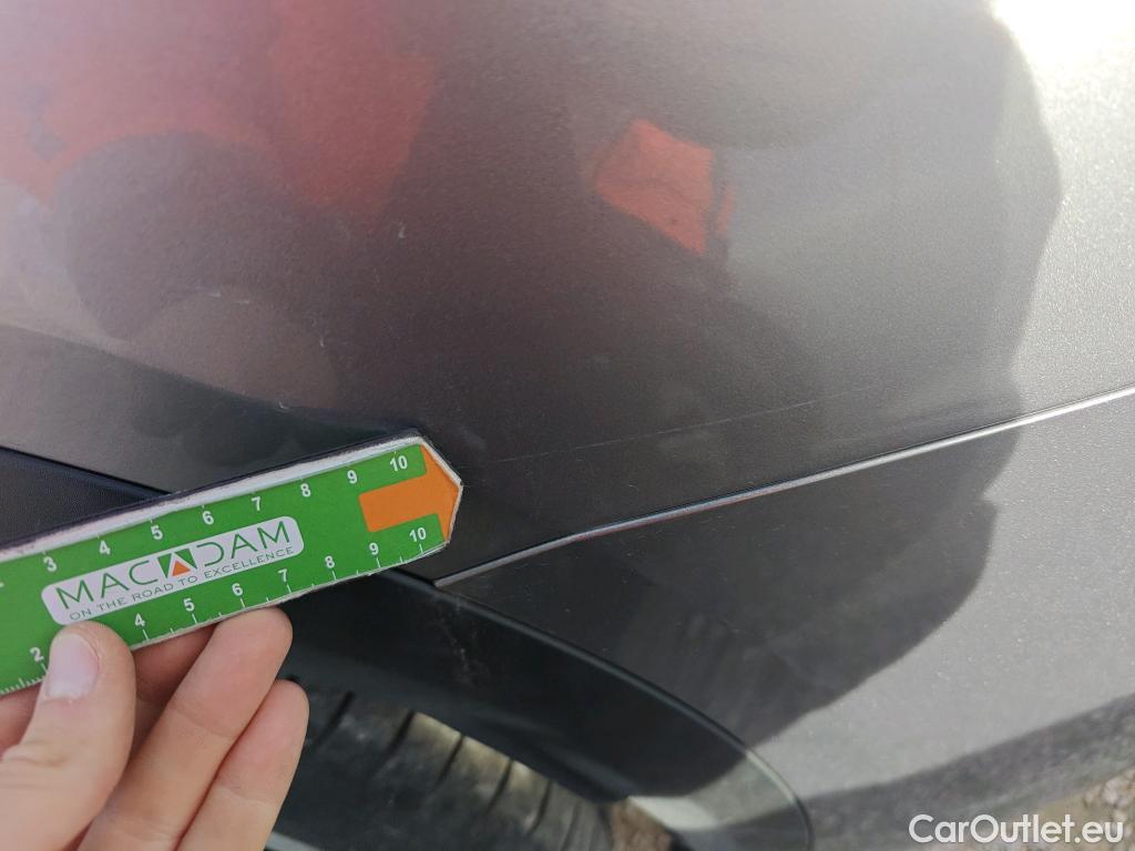  DS  DS7 DS DS 7 Crossback / 2017 / 5P / todoterreno BlueHDi DE 96kW (130CV) Auto.BE CHIC (AC) #38