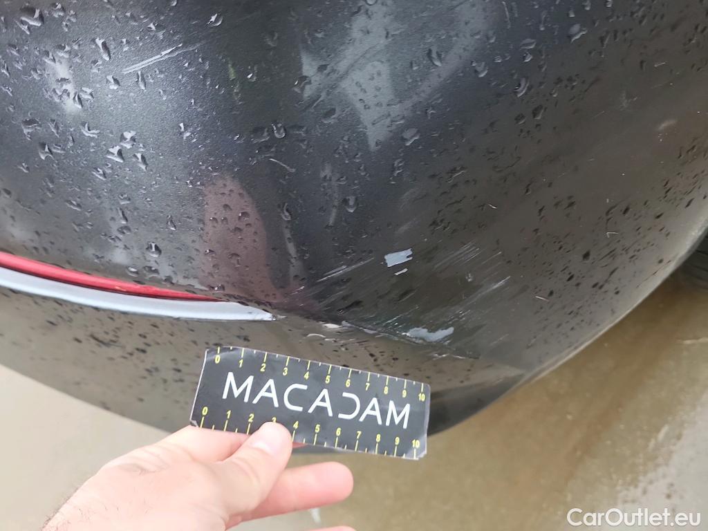  Bmw  Serie 1 BMW  / 2019 / 5P / berlina con portón 118i #31